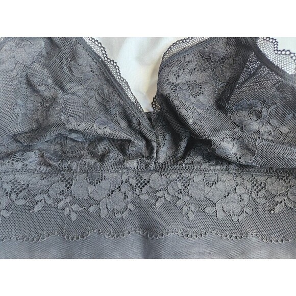 VS floral lace unlined triangle bralette NEW Med Black - Picture 2 of 6